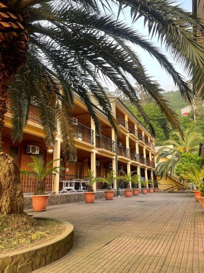 Kvariati Palma Hotel Exterior photo
